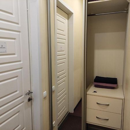 Small Room With Big Cinema Harkiv Dış mekan fotoğraf